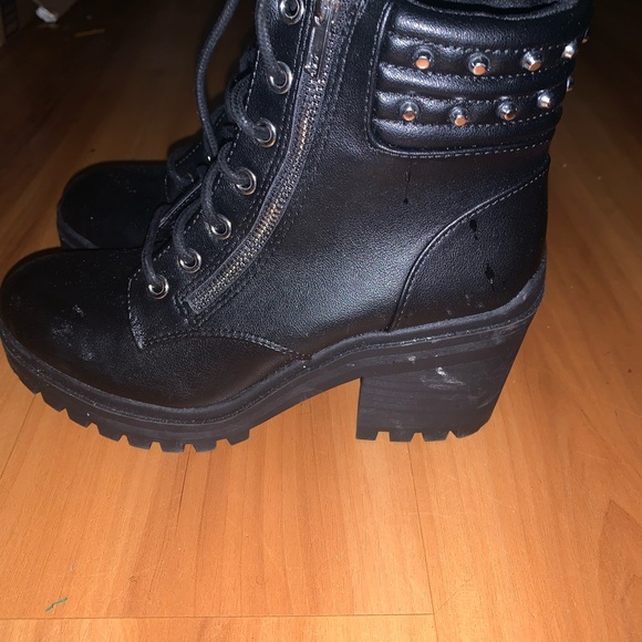 Women’s Casual Boots SIZE: 7 - Picture 4 of 4
